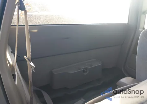 2002 Chevrolet S-10 Ls из США, поврежденный, VIN 1GCCS19W028253392